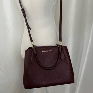 Michael Kors Crossbody Bag